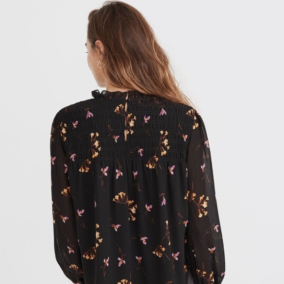 - NWT Madewell Georgette Ruffle-Collar Smocked Top in Falling Freesias B… - Picture 4 of 14